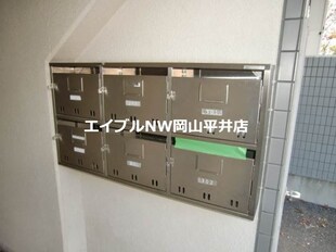 カーサマンションの物件外観写真